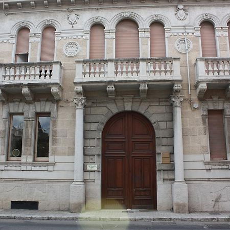 Al Cortiletto Hotel Reggio Calabria Exterior photo